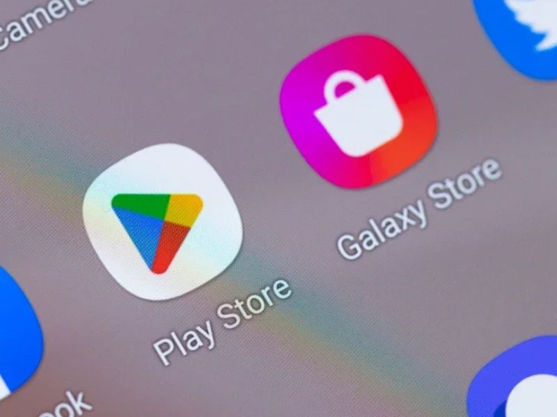 Fitur baru Google Play Store memungkinkan install dua aplikasi secara bersamaan