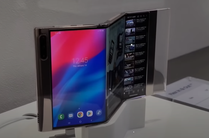 Setelah merilis Galaxy Z Fold Special Edition awal pekan ini, Samsung dilaporkan tengah mengembangkan ponsel dengan tiga lipatan layar. Informasi ini berasal dari media teknologi ZDNet Korea. Dalam laporan tersebut, disebutkan bahwa anak perusahaan Samsung yang fokus pada layar telah menyelesaikan pengembangan komponen yang dibutuhkan untuk ponsel lipat tiga ini.